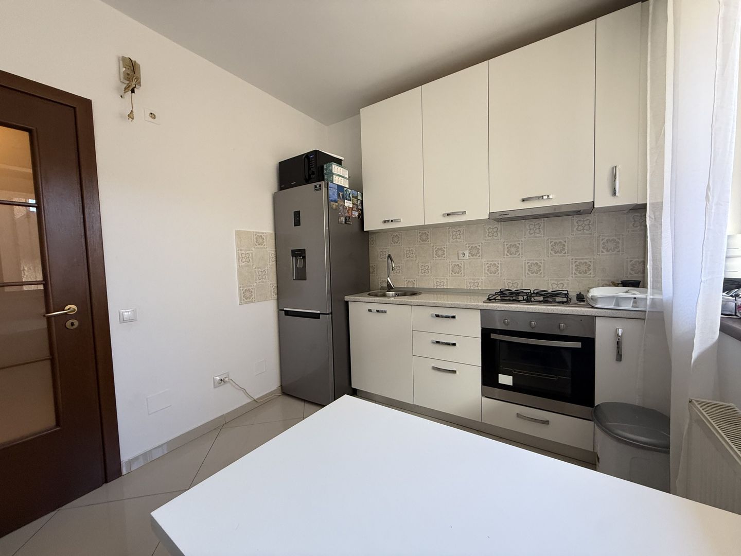 Apartament 58 Mpu + Curte Proprie 167 mp - Imobil 2014 - Poză 6