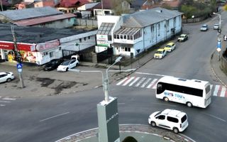 Casă + Spațiu Comercial - Str.Strandului - 200 mp Utili - Trifazic - Poză 1