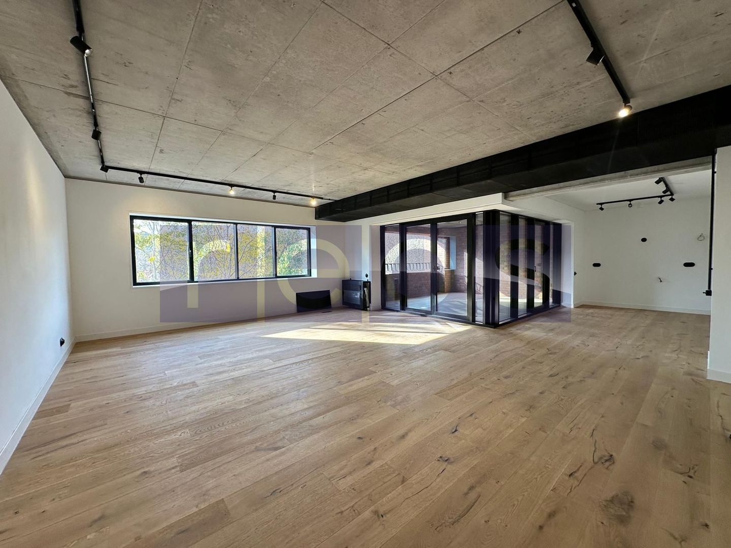 DE VANZARE DUPLEX 104MP | 3 CAMERE | DESIGN DEOSEBIT | FINISAJE LUX - Poză 47