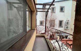 VILA CU 5 CAMERE SI CURTE DE 100 MP LA INCHIRIERE IN ZONA DOROBANTI - Poză 15