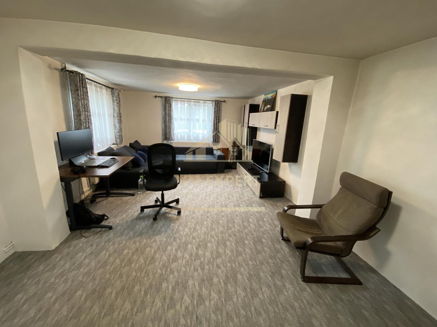 VILA P+1 160 MP, TEREN 4400 MP, LA 10 KM DE CAMPULUNG, 146500 Euro - Poză 8