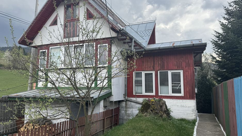 CASA DE VACANTA ZONA RUCAR - POSADA - Poză 2