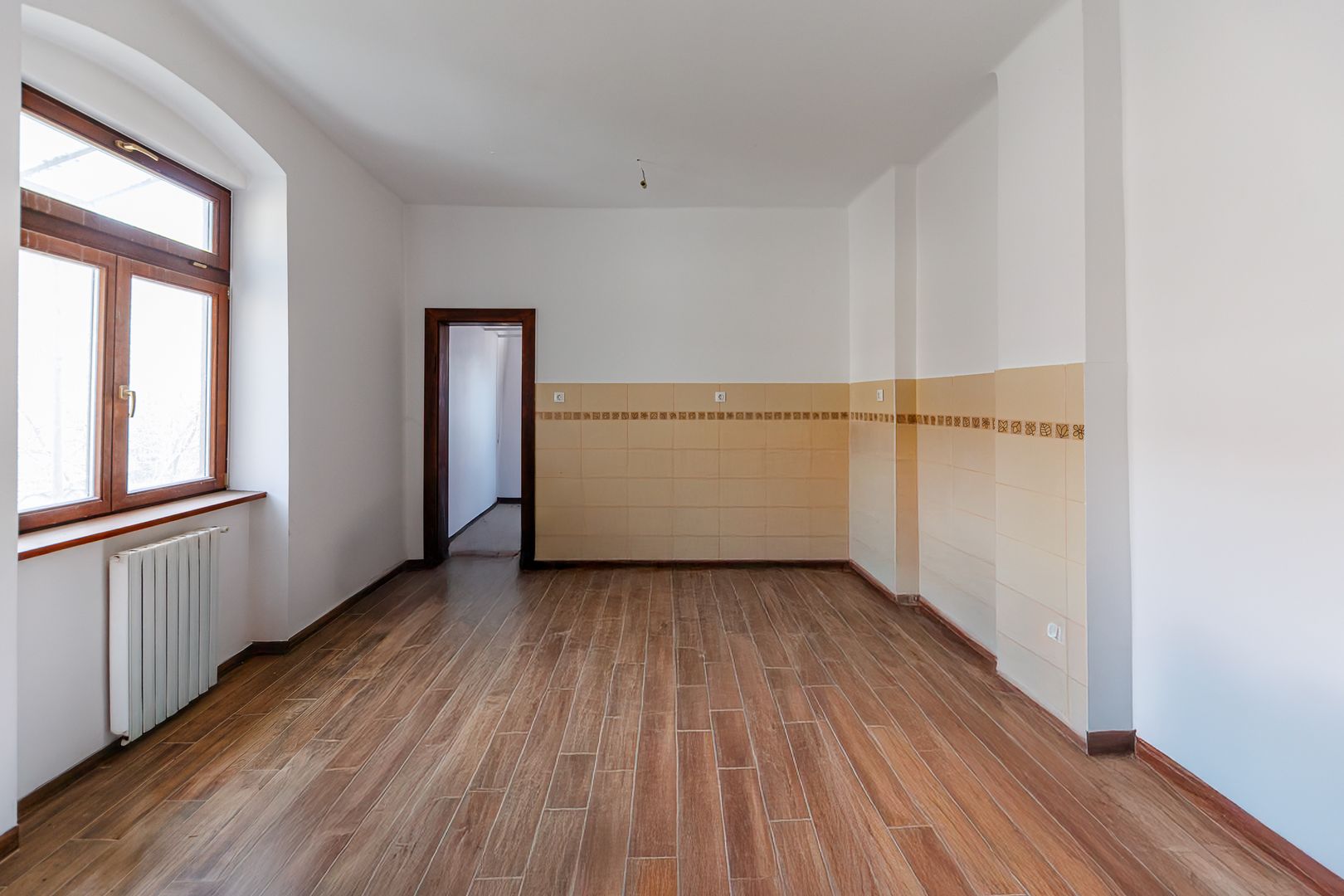 Cladire Istorica - Zona Baile Neptun - Comision 0% - Poză 14