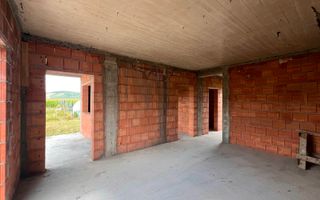 Casa noua curte mare Sibiu, Cristian - Poză 8