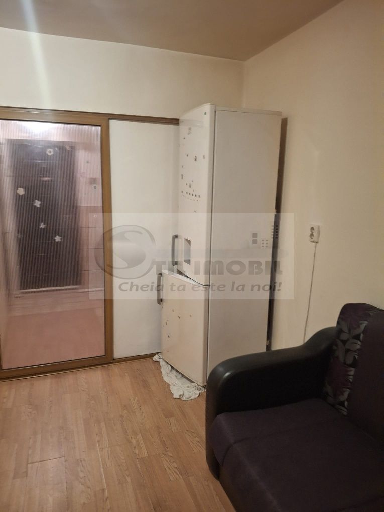 Vând camera de cămin transformata in garsoniera in spate la Jumbo - Poză 6
