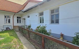 Casă cochetă cu 3 camere de vânzare, chiar în inima orașului Satu Mare! - Poză 6