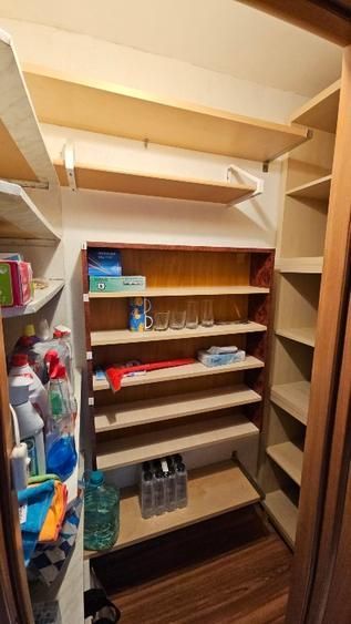 Apartament 3 camere. Etaj 1. Centrala.  Zona Brancoveanu . Confort si liniste. - Poză 8