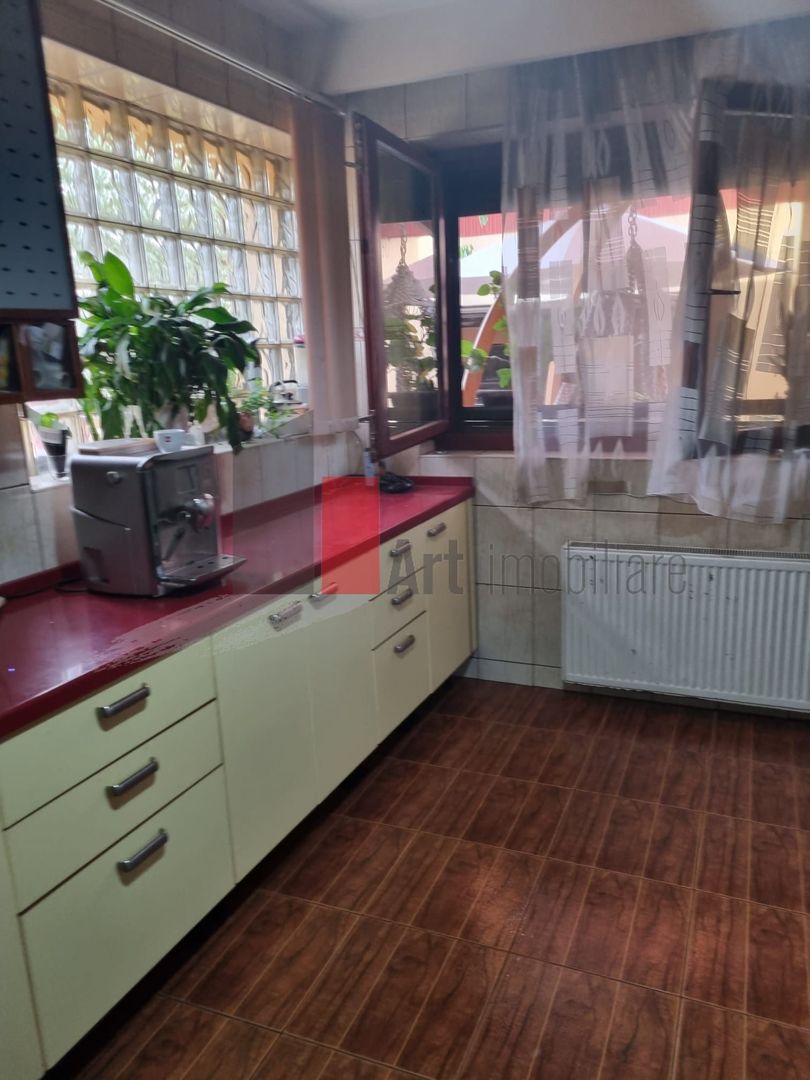 VILA PARCUL CIRCULUI - Poză 4