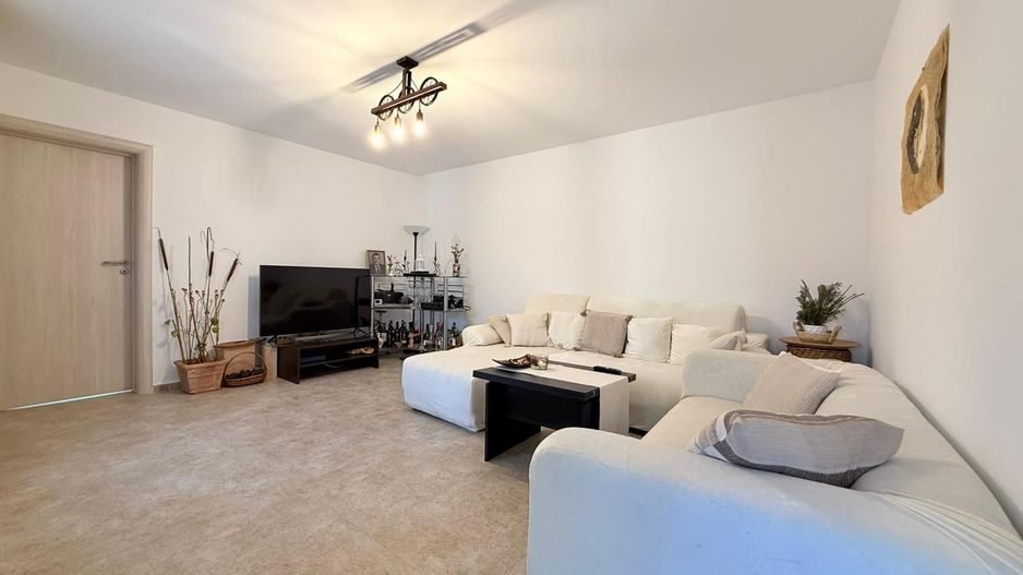 Casa renovata integral | acces auto in curte | Centrala proprie - Poză 13