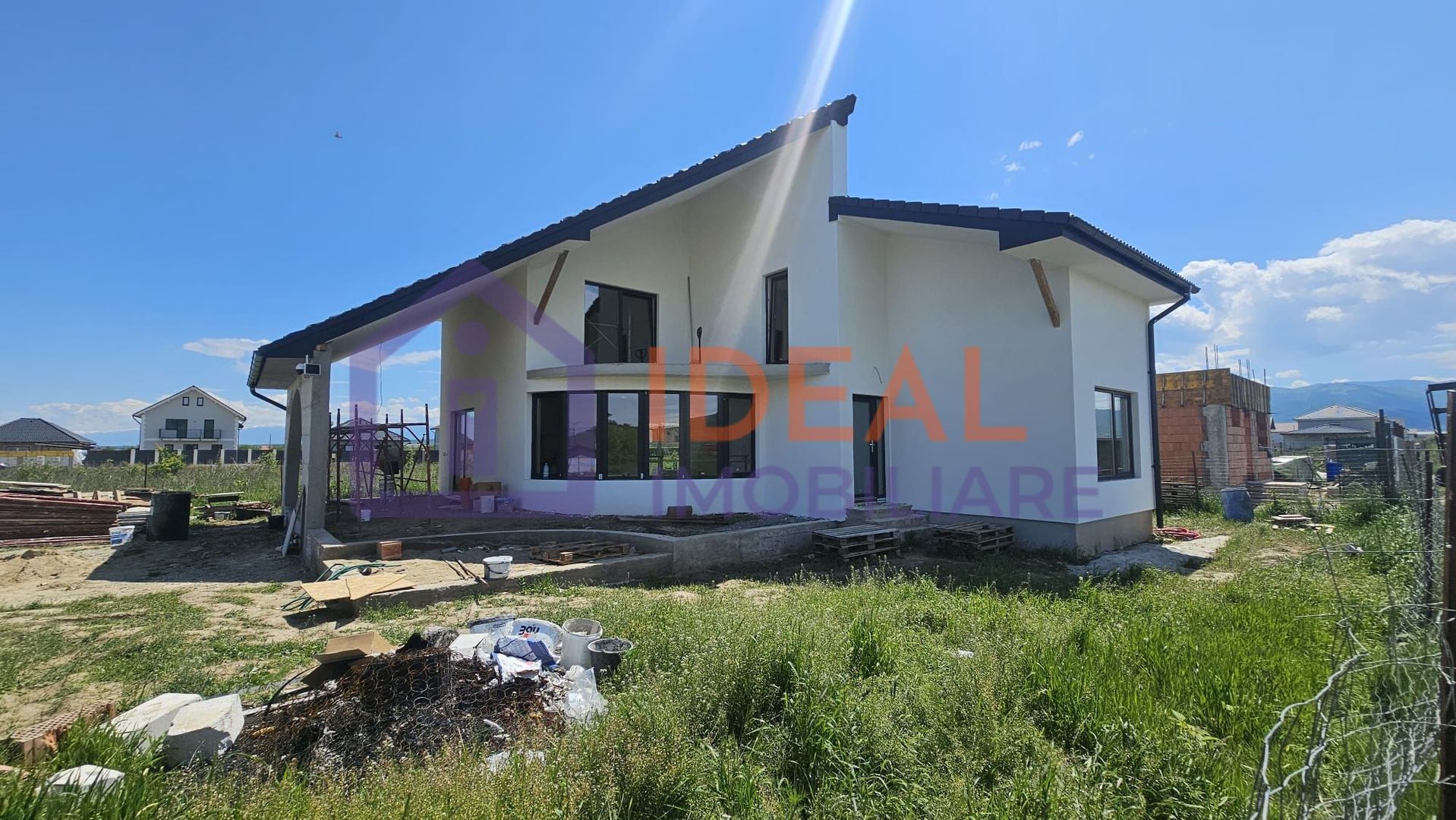 Casa Individuala Moderna cu 5 camere si 668 mpu curte, in Cristian - Poză 2