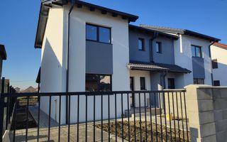 Sacalaz, 1/2 Duplex pe Etaj, 4 Camere,2 Bai,Terasa Acoperita - Poză 2