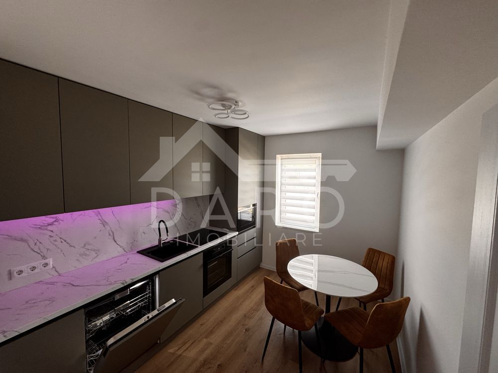 Apartament nou, ideal pentru birouri dar si pentru o familie, Unirii - Poză 1