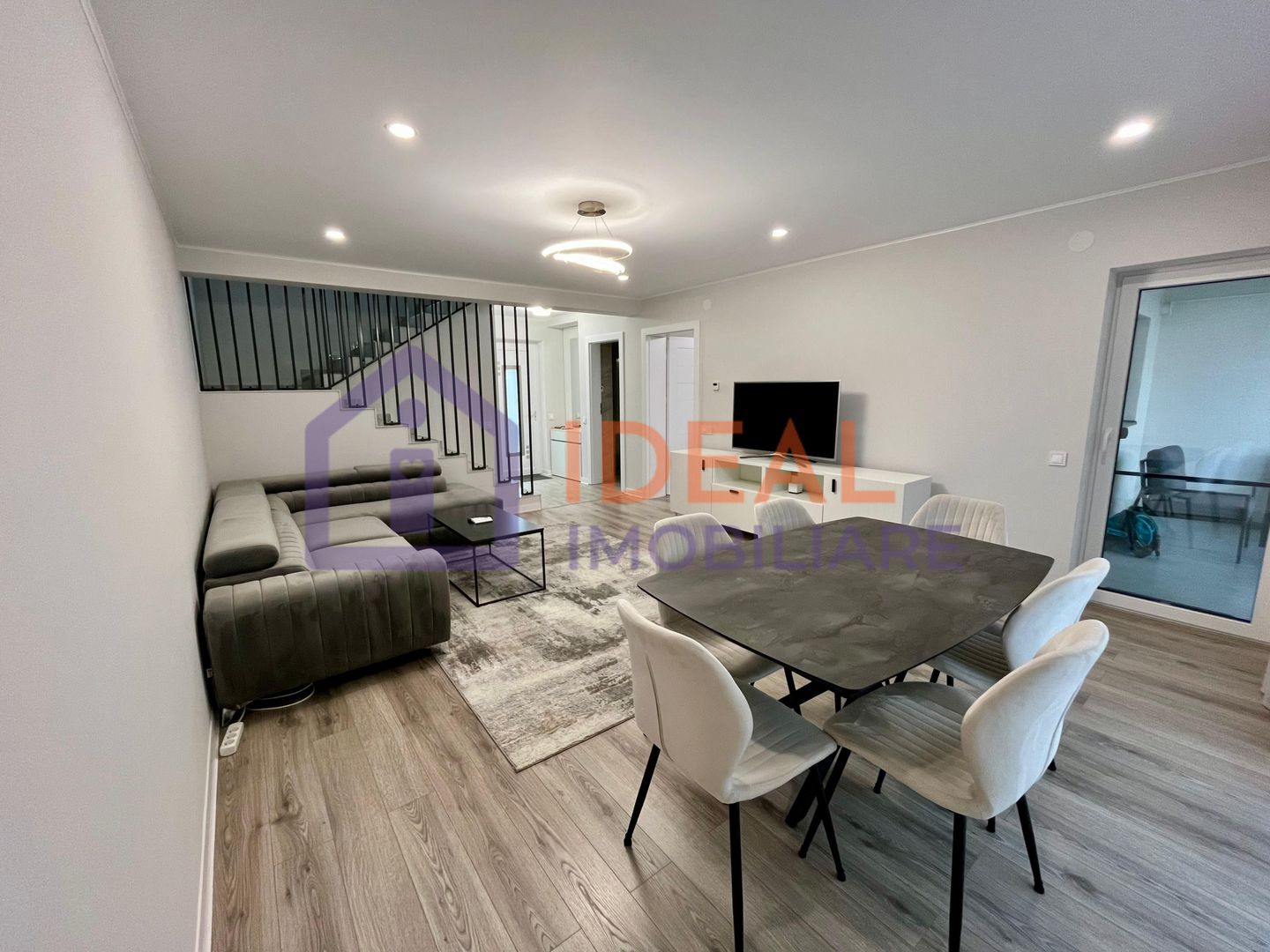 Casa moderna cu 4 camere de închiriat - Șelimbăr - Poză 4