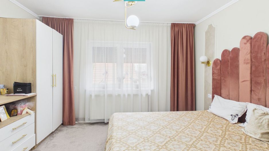 Casă la curte, 65 mp utili, 2 camere, curte mare - Poză 1