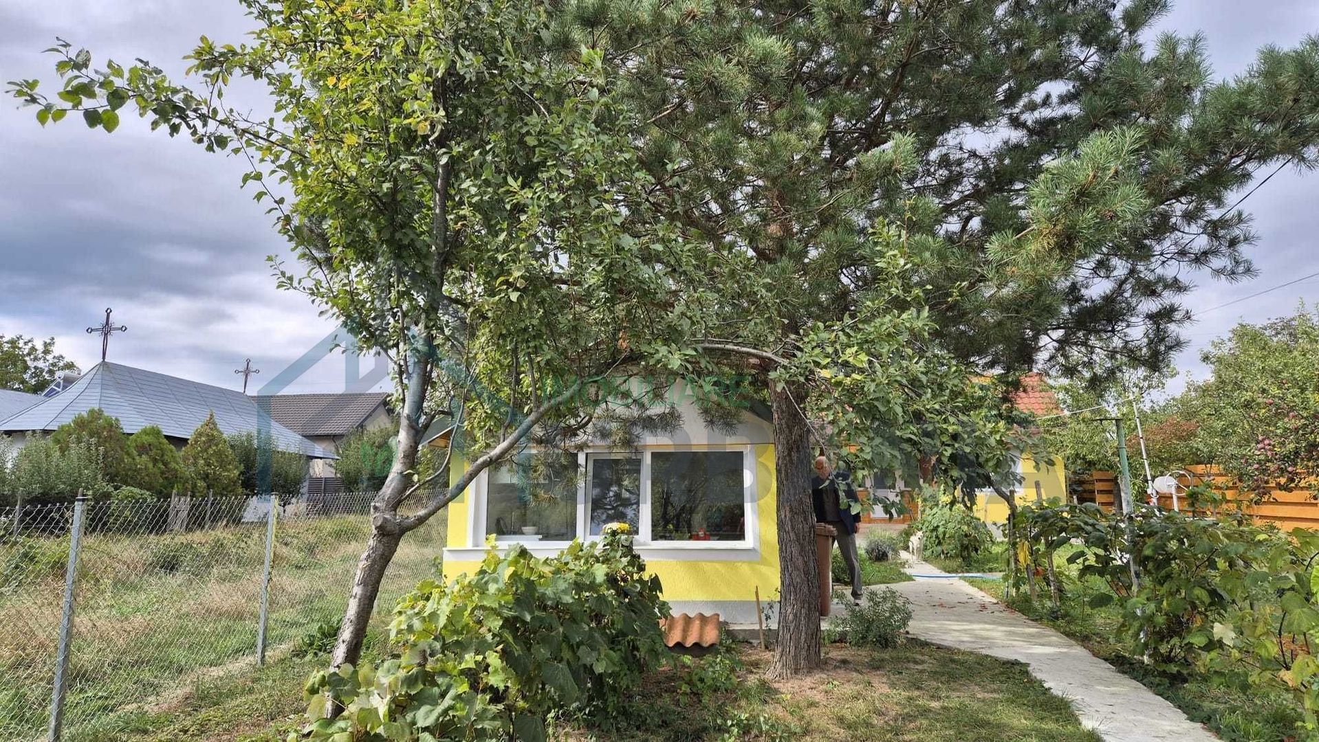 Casă individuală renovată integral, 70 mp, și teren 940 mp, în apropiere de Valea Sânzienelor, Rediu - Poză 2
