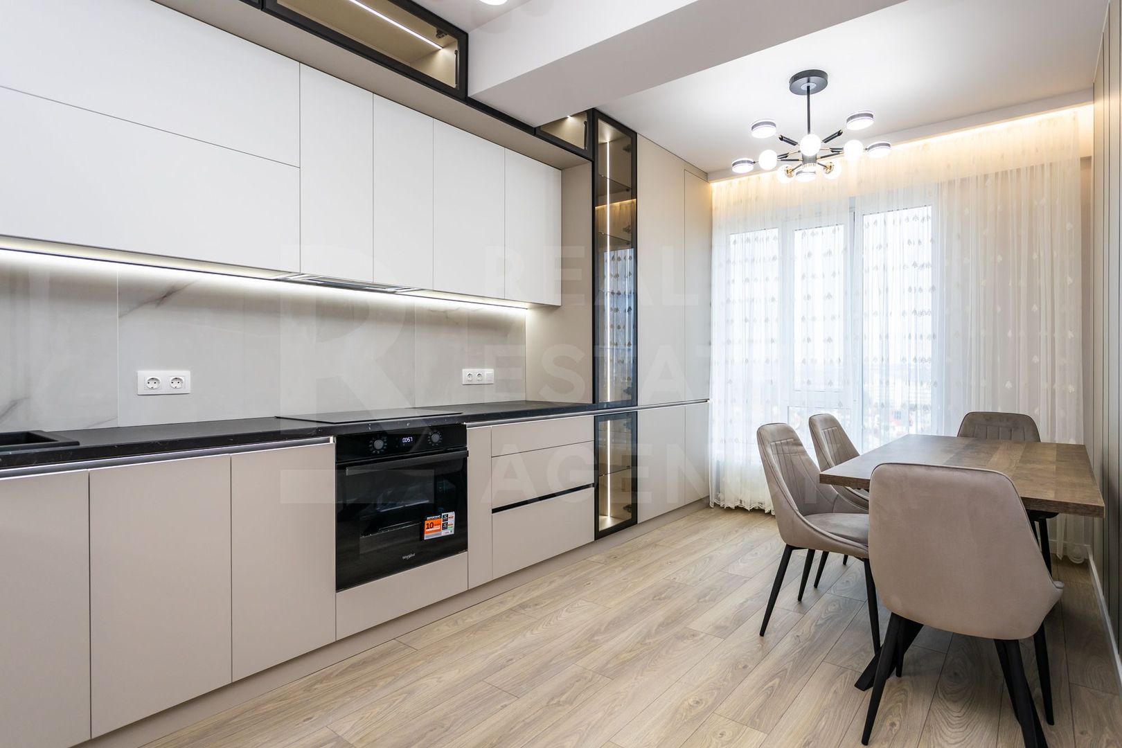 Vânzare apartament 2 camere,strada Alba Iulia, Buiucani. - Poză 1