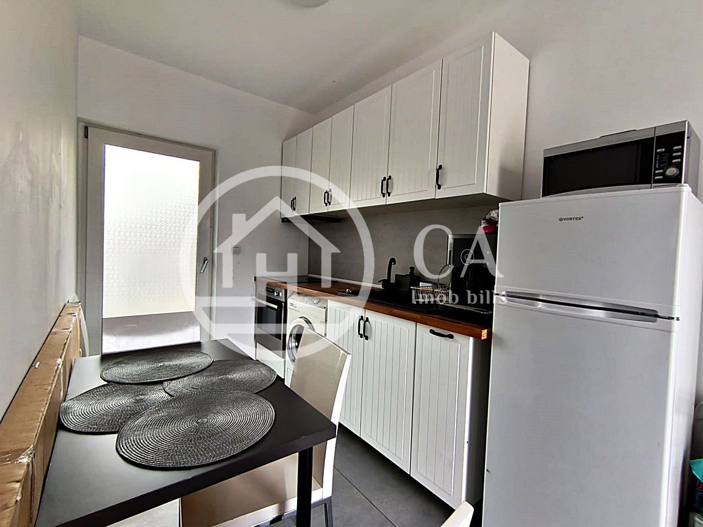 Casă de închiriat cu 3 camere în Osorhei, Oradea - Poză 14