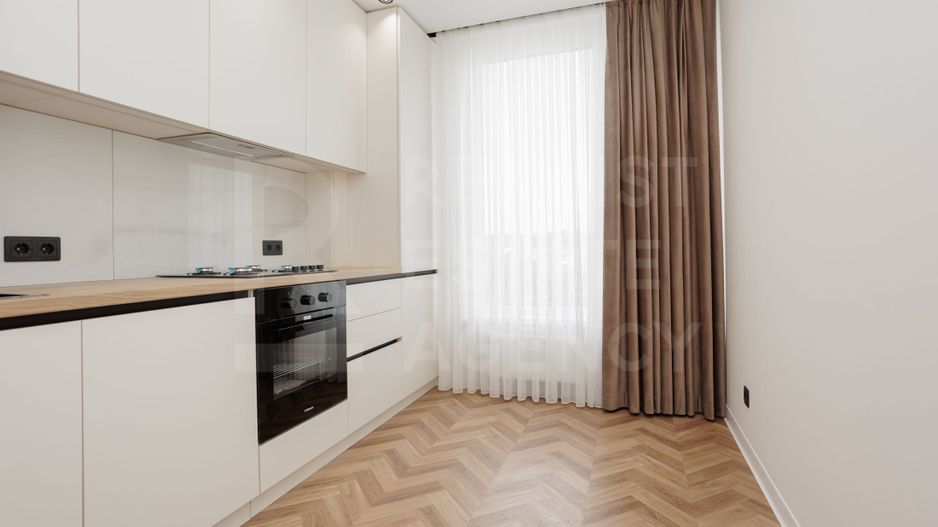 Vânzare, apartament 2 camere, str.  Valea Apelor, Botanica - Poză 1