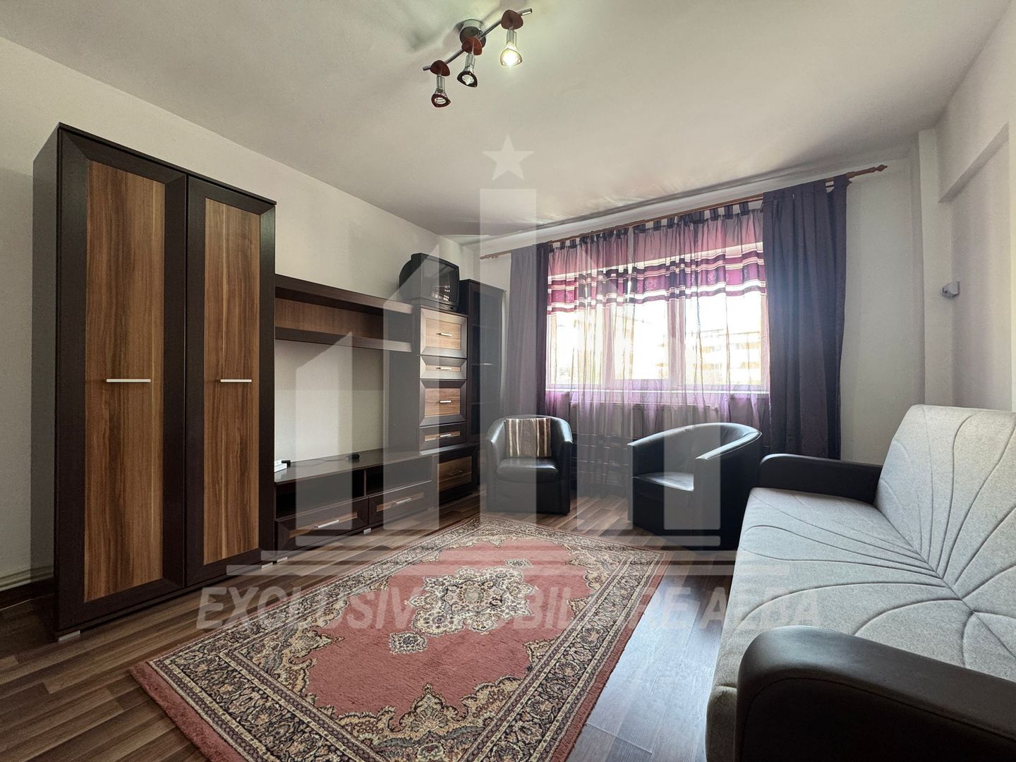 Garsoniera decomandata, etaj 2, Cetate - Poză 1