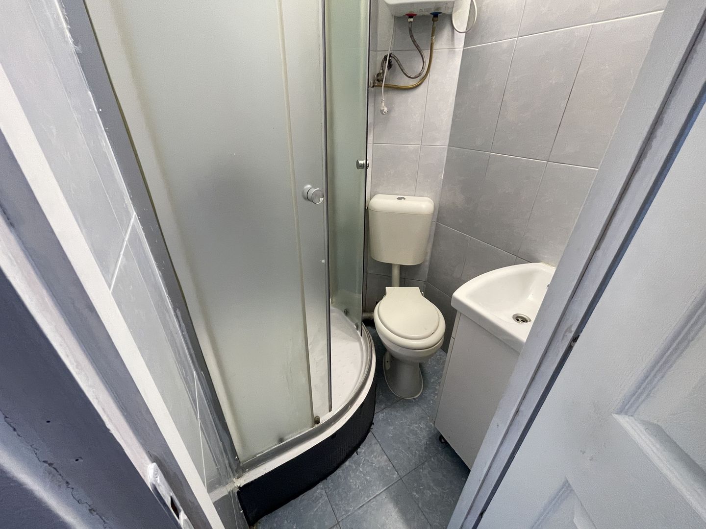 Garsonieră de vânzare în zona Aradului - Poză 17