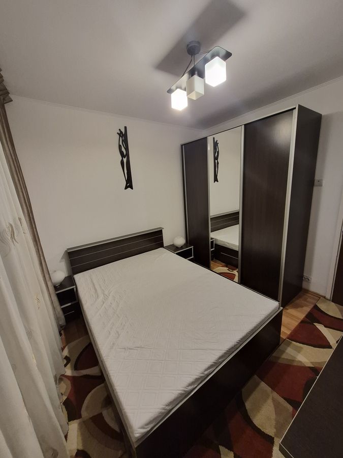 De inchiriat ap 3 camere+parcare, reabilitat, Rahova - Poză 2
