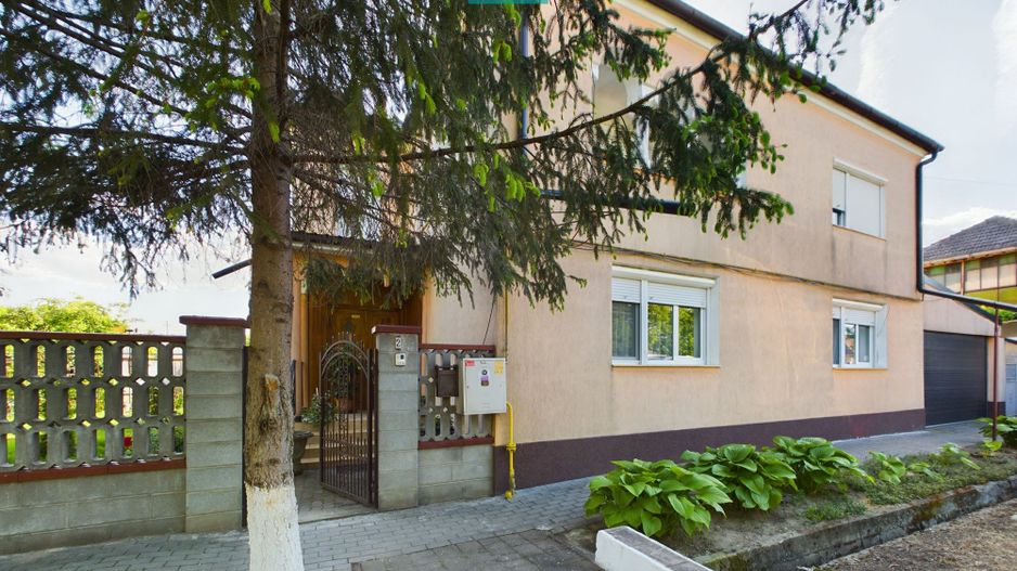 Casă clasică în Chișineu-Criș - Poză 4