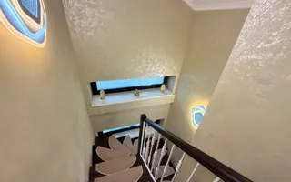 Casa P+1+M cu teren de 650 mp, piscina si curte complet amenajata - Poză 33