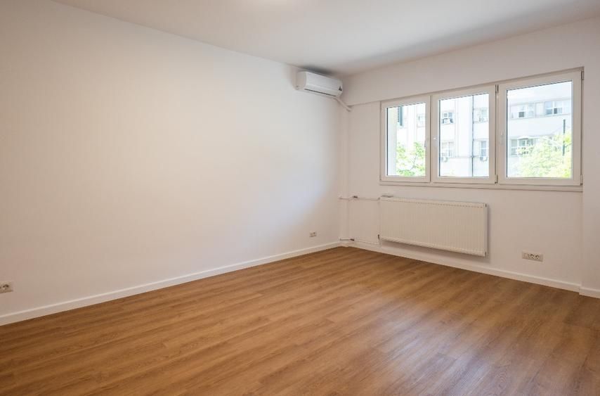Piata Dorobanti apt 2/3 cam de preferat pentru spatiu de birouri - Poză 1