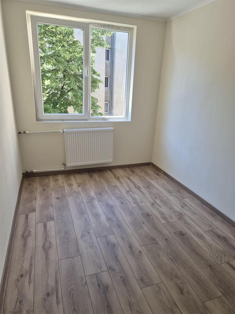 Apartament cu 2 camere semidecomandat zona Rogerius - Poză 5