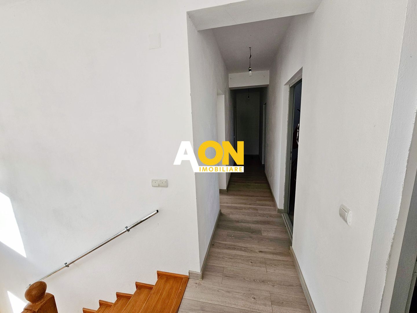 Casa semifinisata, 4 camere, 1755 mp teren, la asfalt, zona Paclisa - Poză 10