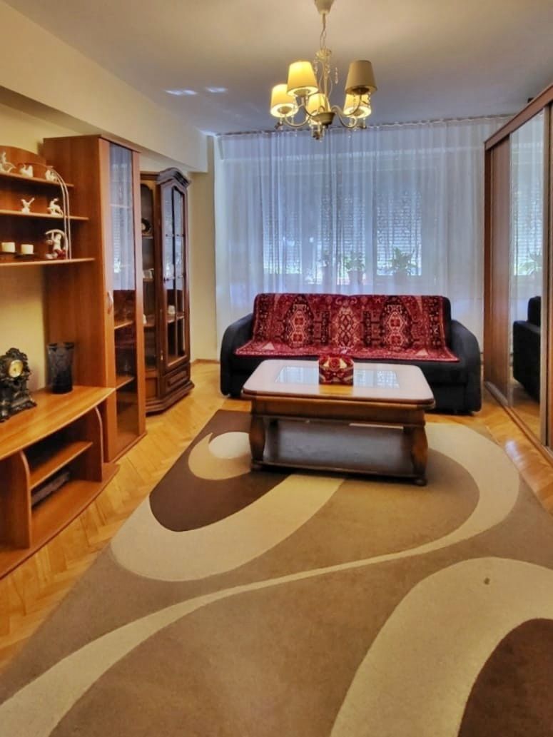 Apart. 3 camere etaj 1, aproape de Complexul Velenta, Oradea – VANZARE - Poză 1