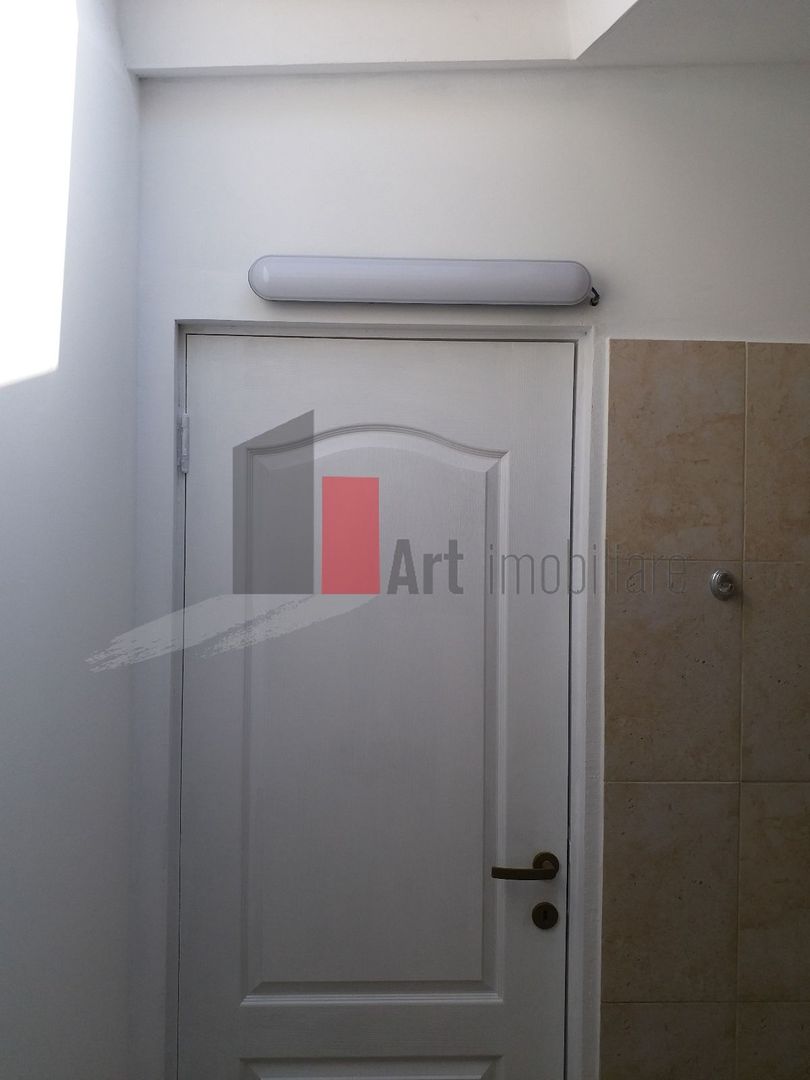 Oportunitate Unică! Vilă Spațioasă lângă Podul Grant, Ideală pentru Birouri - Poză 6