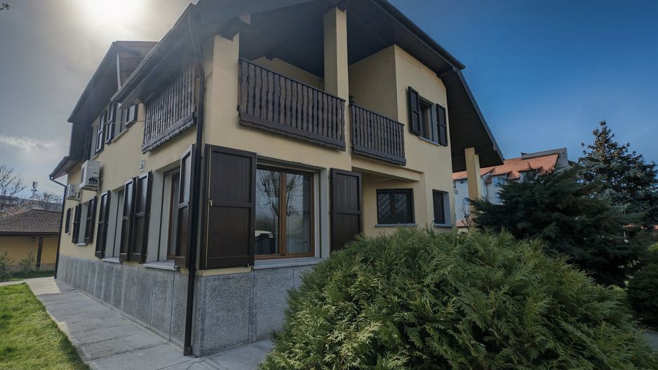 Vila cu design italian intalneste echipamentele germane - Poză 25