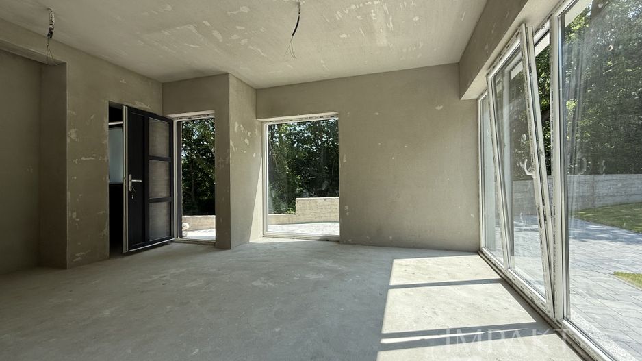 Case cuplate la liziera padurii , ideale pentru 2 familii ! - Poză 14