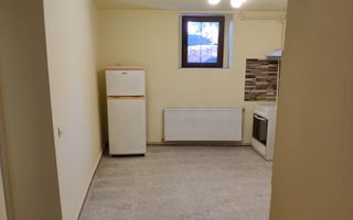 În inima campusului universitar, renovat, ideal pentru investiție sau locuință! - Poză 6