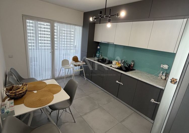 VAnzare apartament 3 camere cu gradina Sannicoara - Poză 2