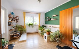 Casă individuală cu 2 apartamente de vânzare, lângă Hotel Ambasador – Dâmbovița, - Poză 1