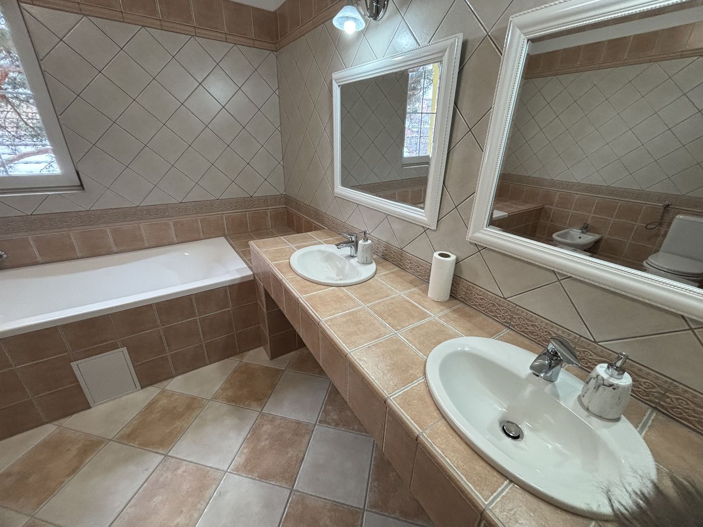 Vilă primitoare zona Modern - Poză 14