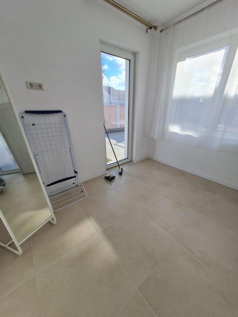 Duplex in Dumbravita cu camera pe parter - Poză 14