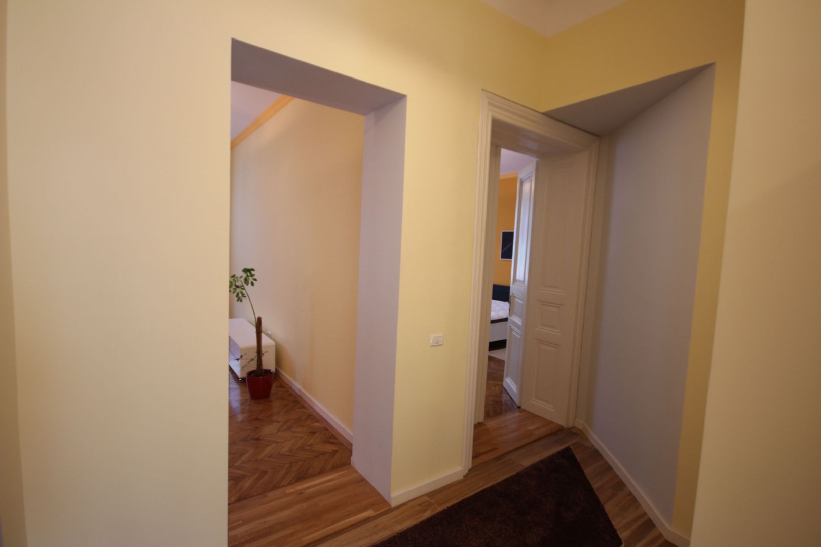 Apartament deosebit cu 3 camere de închiriat în zona Odobescu - Poză 6