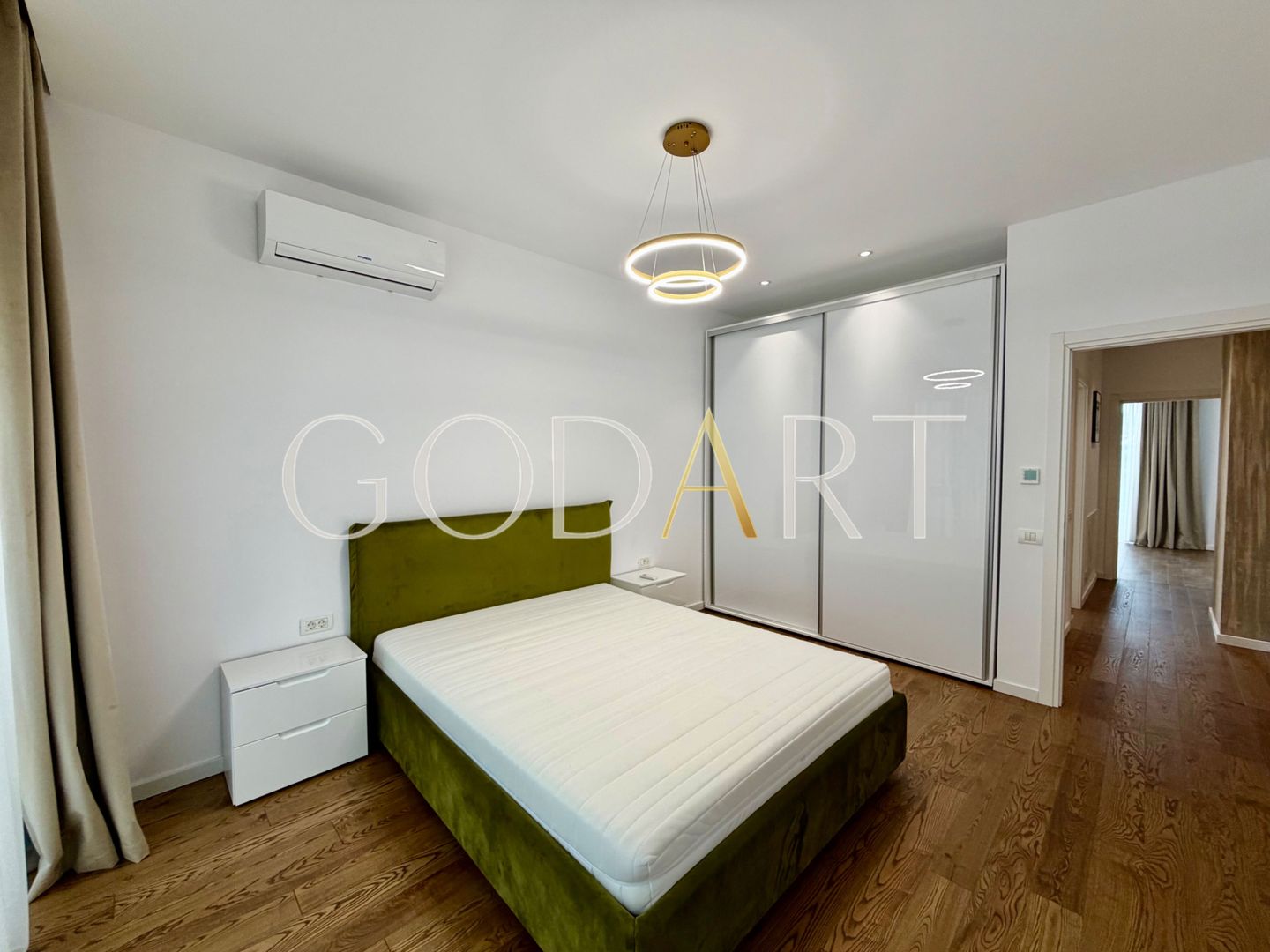 Vilă individuală de lux | Piscină privată | 4 dormitoare | Erou Iancu - Poză 12