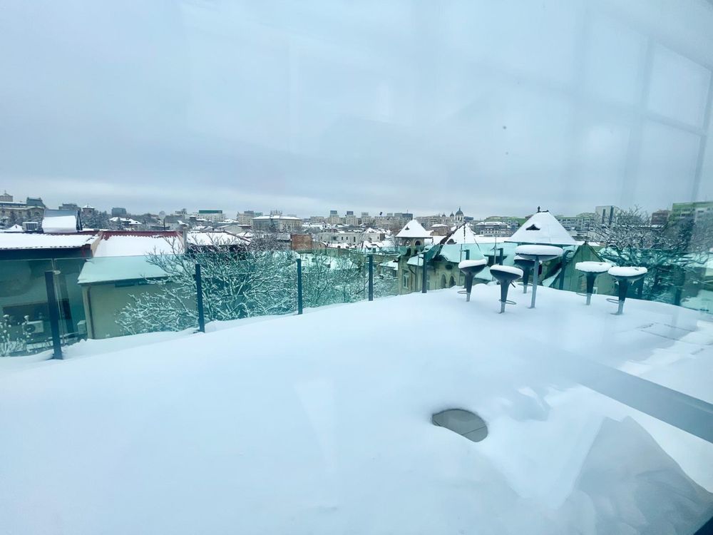 Birou Unirii I Terasa 91 mp I Vedere Parlament Cladire Birouri Sticla - Poză 5