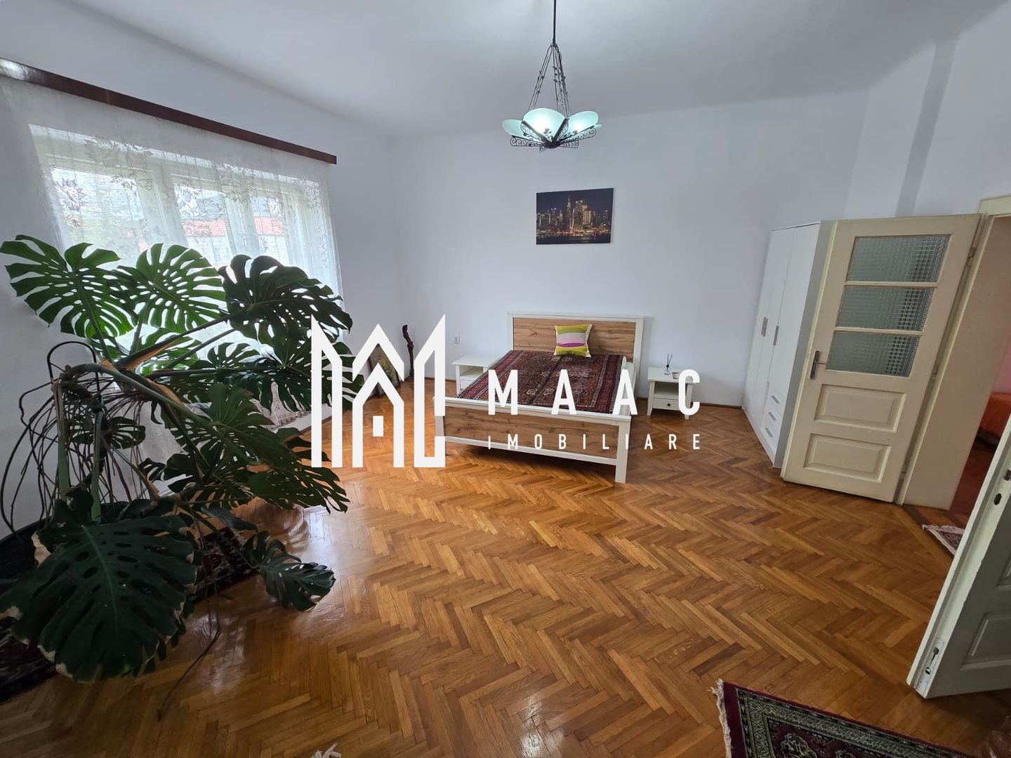 Apartament 4 camere 156 mpu zona Centrala Garaj Pivnita - Poză 8