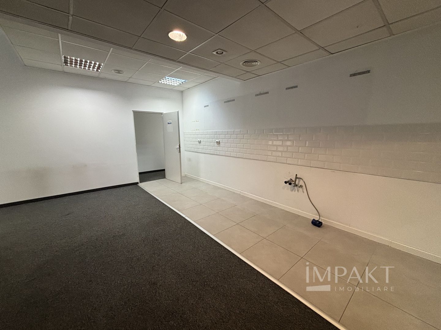 De închiriat spații moderne de birouri -Clădire centrala - Poză 8