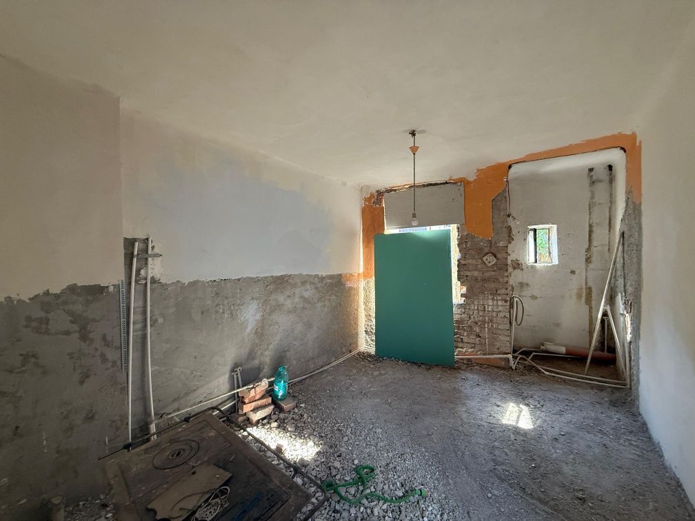 Apartament 3 camere - 55 mp - Zona Garii - Necesita renovare - Poză 2