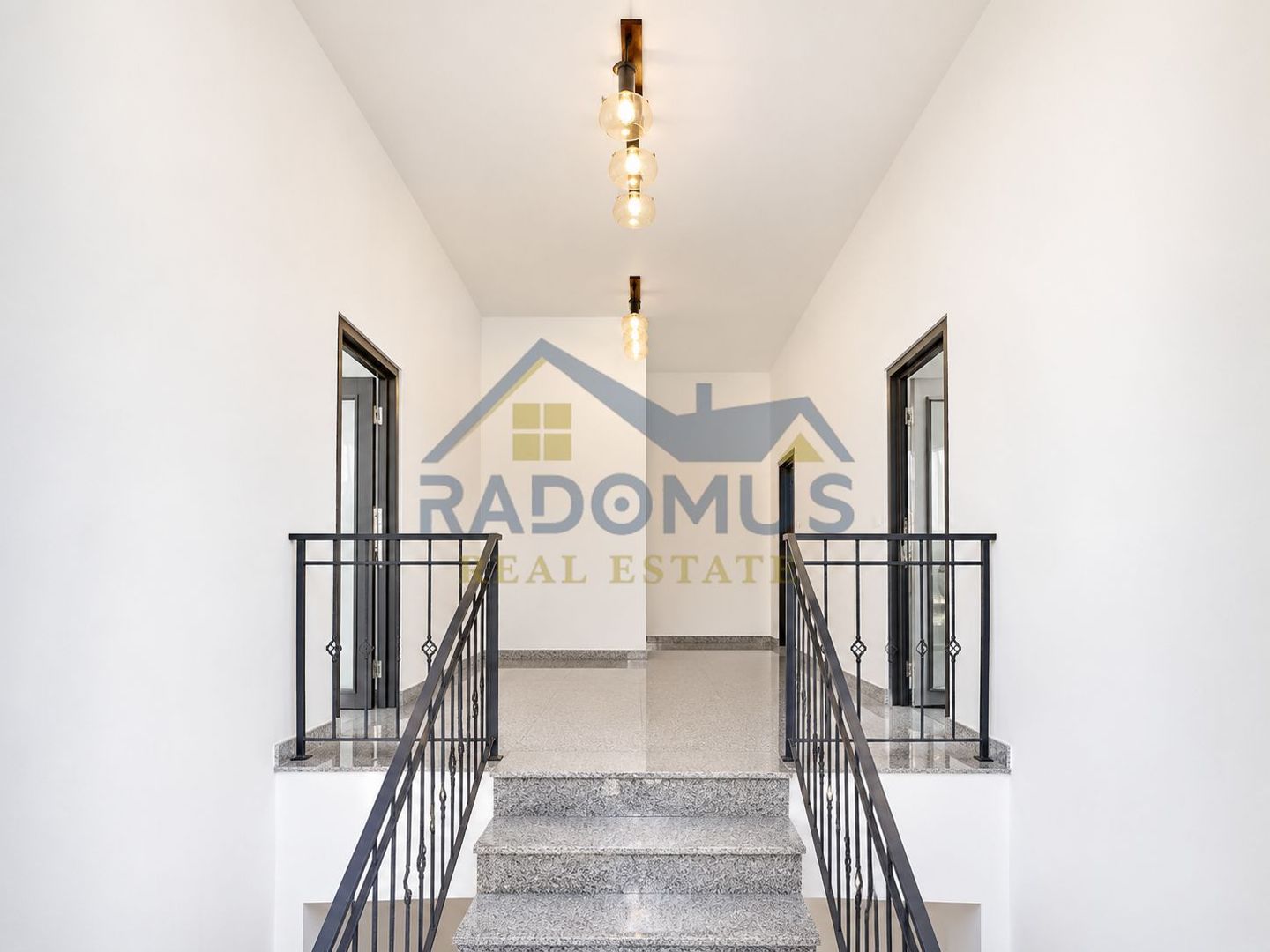 Clădire Ultracentrală | 10 camere | Încălzire în pardoseală | D+P+M - Poză 8