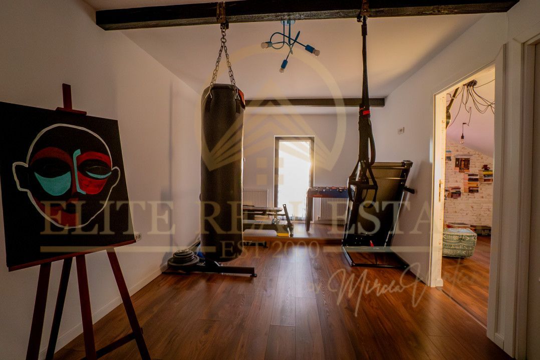 Cumpana - Casa Ideală pentru două familii. - Poză 14