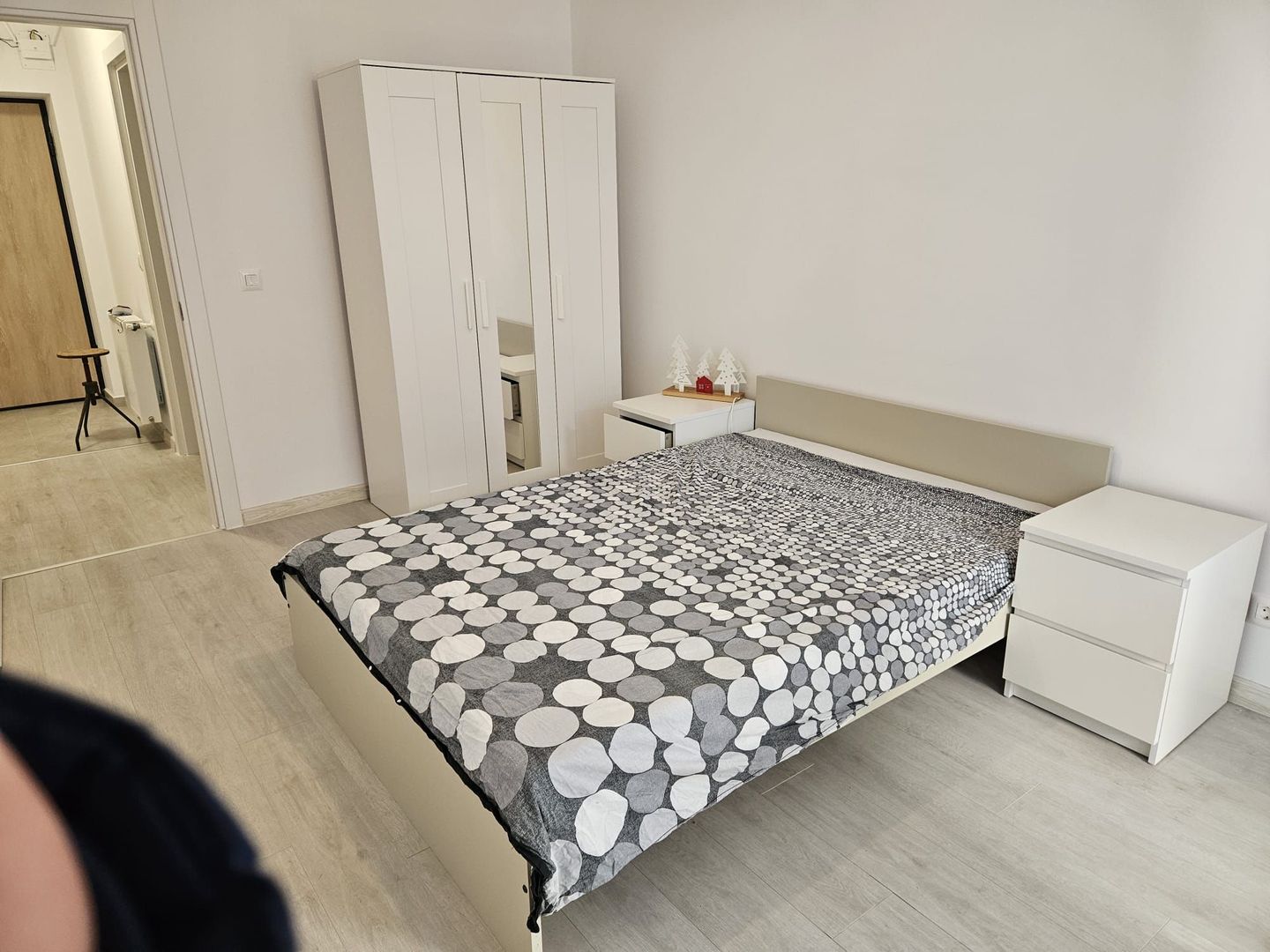 2 camere Hils Brauner, 5 min metrou, etaj 3, modern si spatios - Poză 3