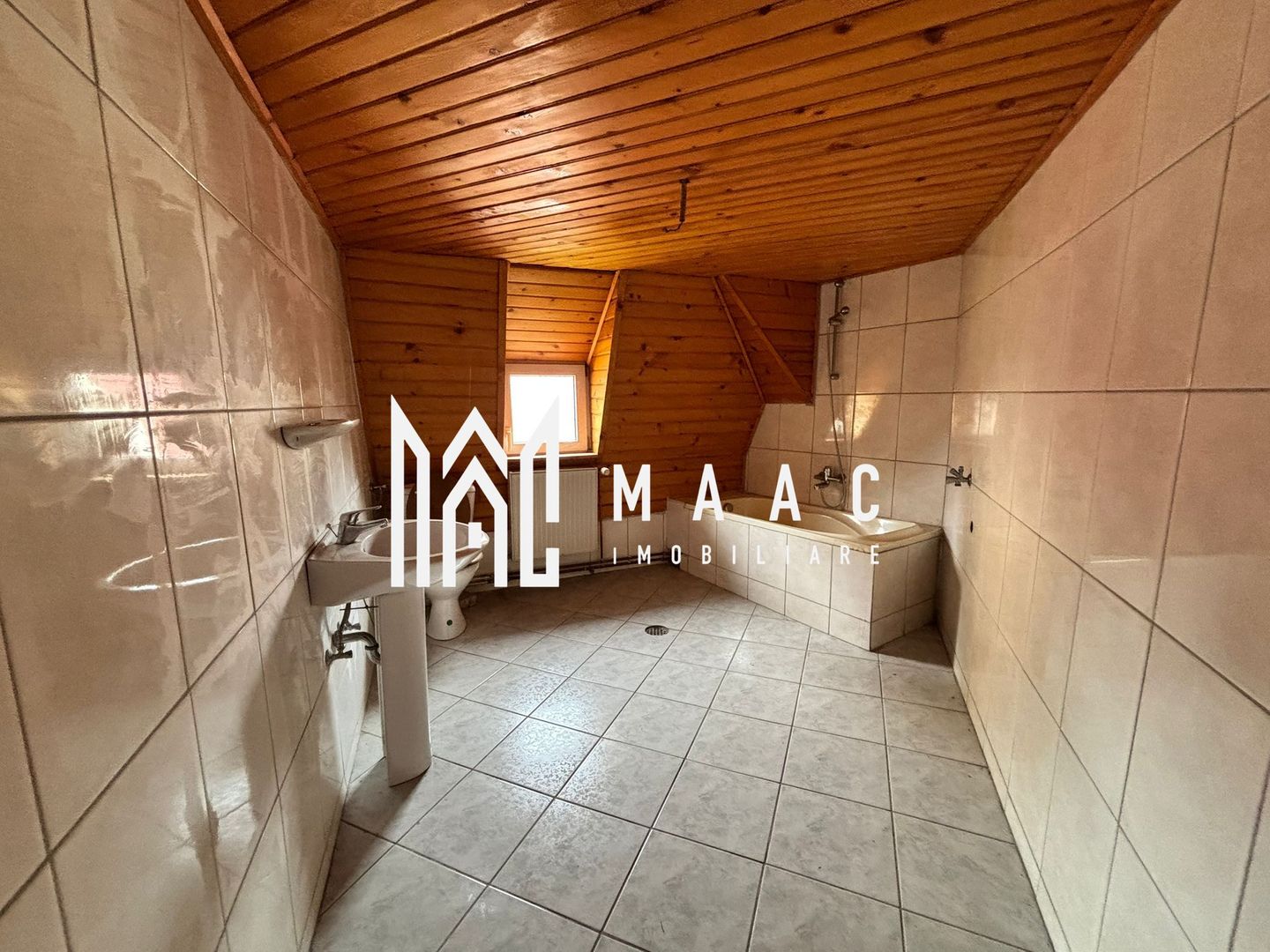 Casa Individuala | 12 Camere | 480MP | Teren380 MP | Central - Poză 20