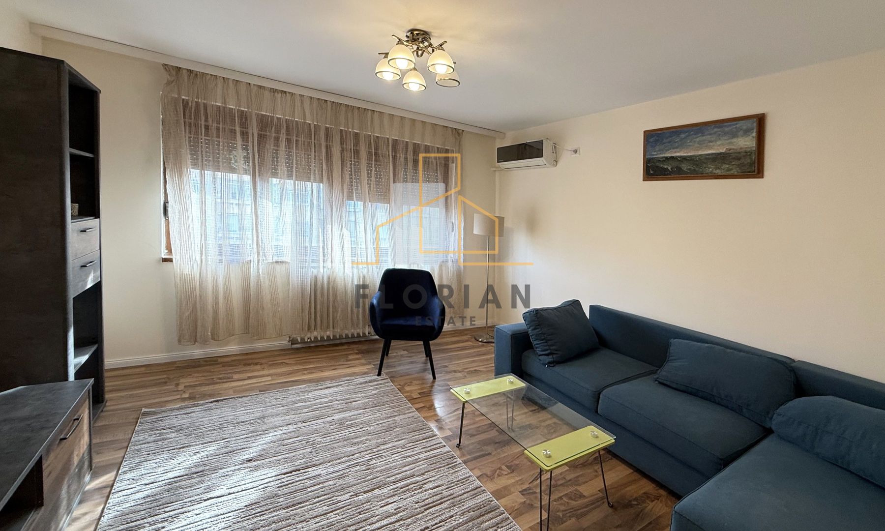 Apartament cu 3 camere in Piata Balcescu - Poză 1